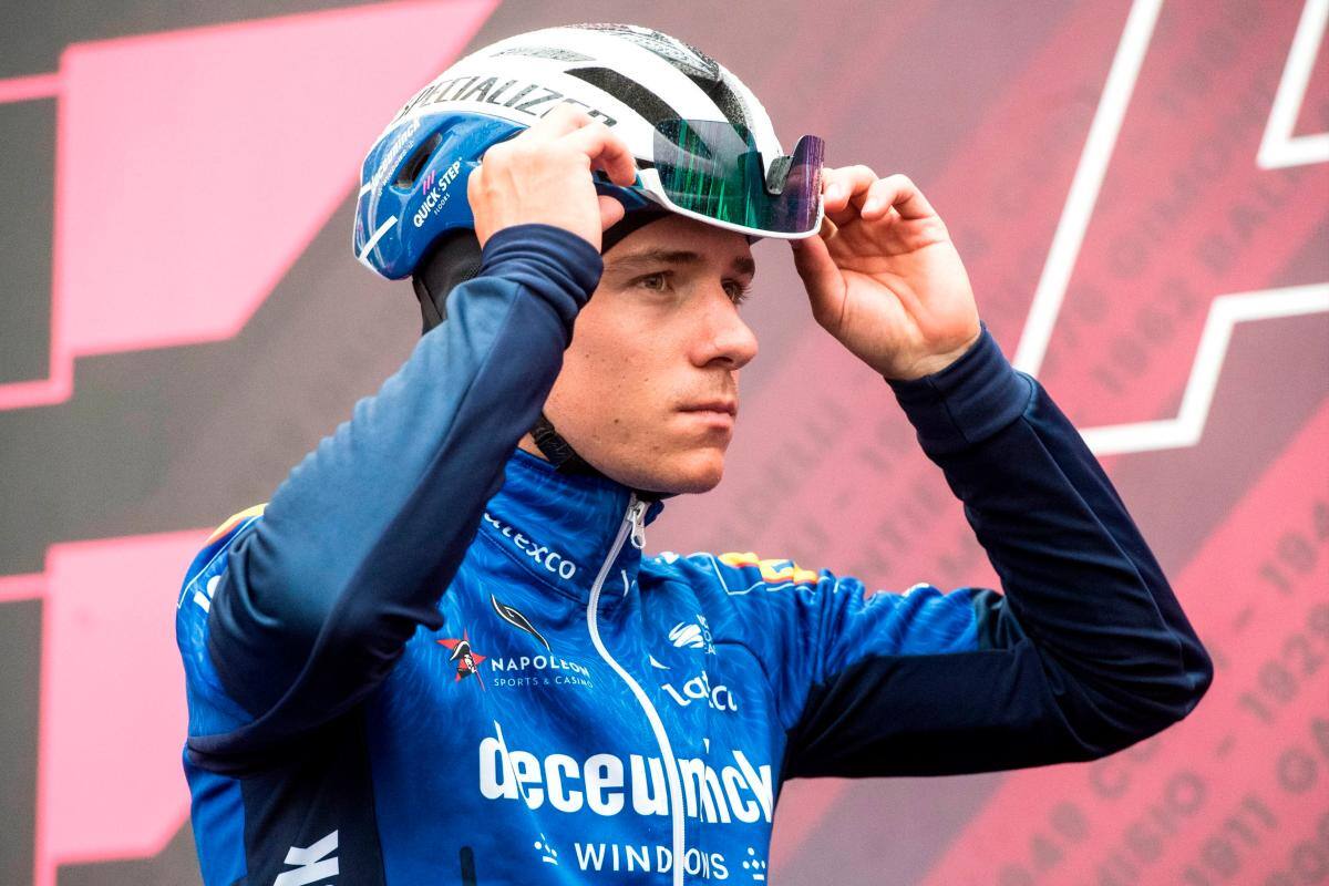 Remco Evenepoel se retira del Giro tras su caída en la etapa 17