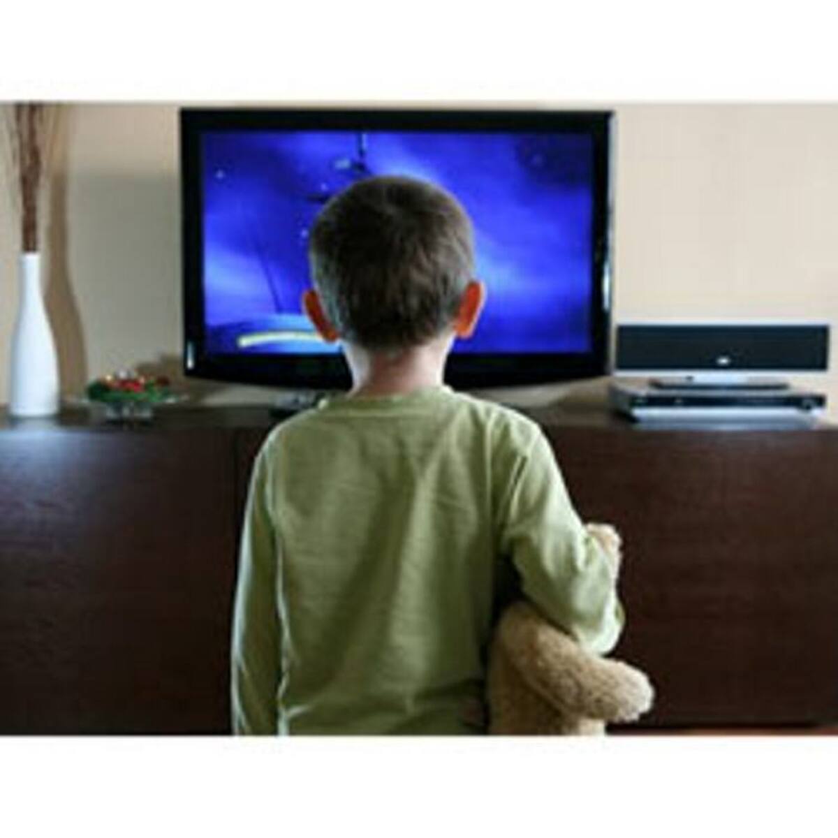 Históricamente la audiencia infantil colombiana ha sido expuesta a productos televisivos extranjeros. Los niños hicieron sentir durante su participación en Alahraca, la necesidad de que Colombia fortalezca la producción de su propio contenido audiovisual infantil. foto-Internet