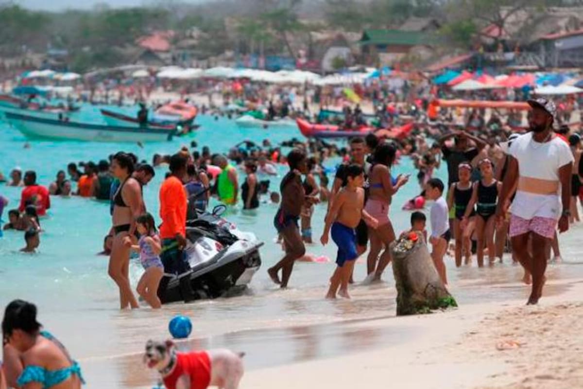 Procurador pone la lupa a flagelos de ilegalidad e informalidad en Playa Blanca