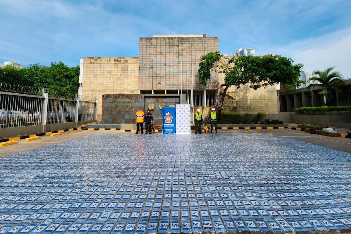 Incautan millonaria carga de cocaína en puerto de Cartagena: Iba a Europa