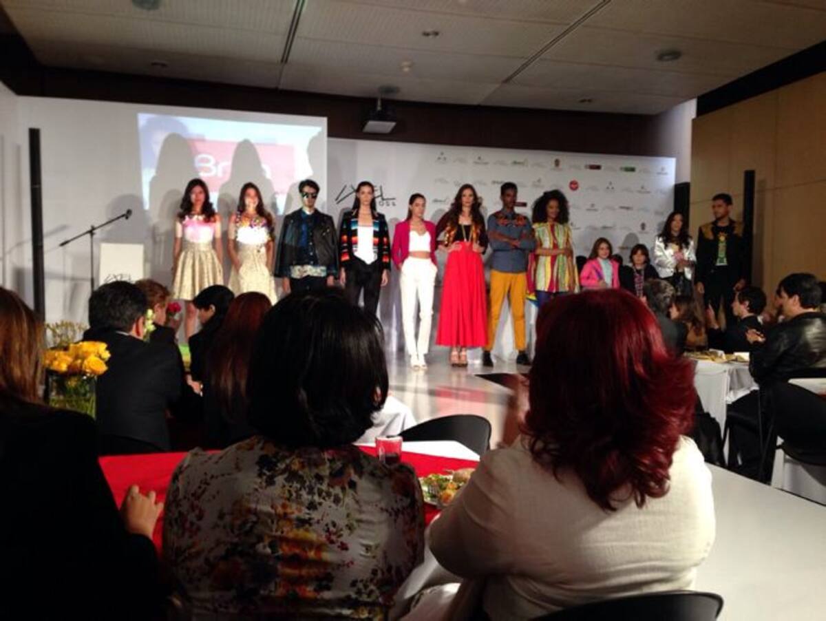 En las pasarelas estudiantiles de Ixel Moda, otro de los fuertes del evento, los diseños de los estudiantes serán calificados por la prensa y por los asistentes del evento. Archivo
