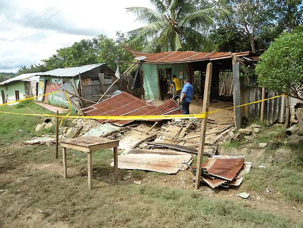 Ruinas de la casa de Argemiro Escudero Villegas, en el barrio El Prado, en El Carmen de Bolívar. LILA LEYVA VILLARREAL, CORRESPONSAL EL UNIVERSAL