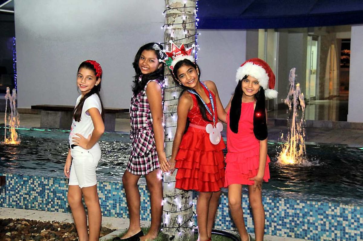 María Susana Pabón, Diana Suárez, Alexandra Daza y Este-fanía Dorian.