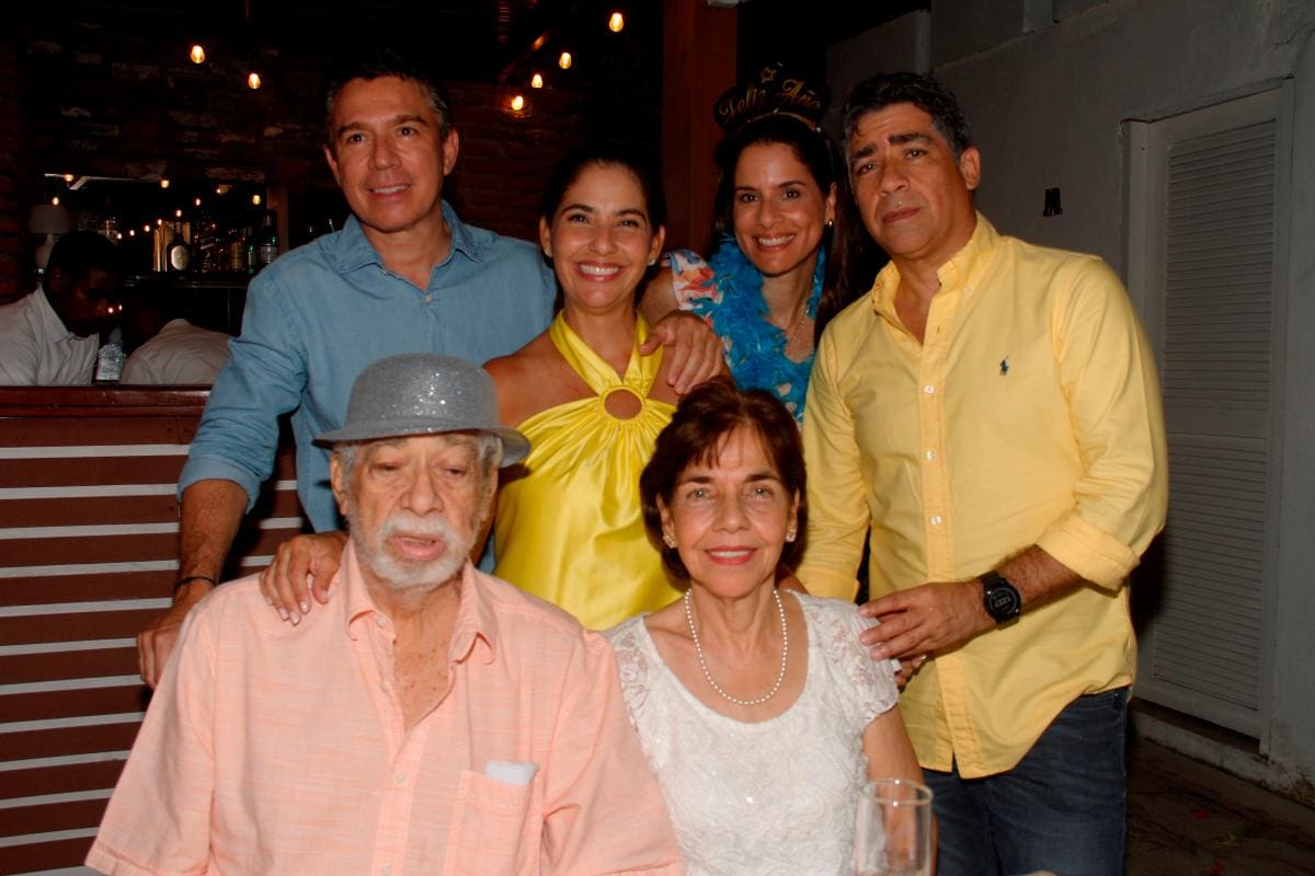 José Pareja, Diana Martínez, María Alejandra Piñeres, Oswaldo Martínez, Oswaldo Martínez y Sonia Vélez.