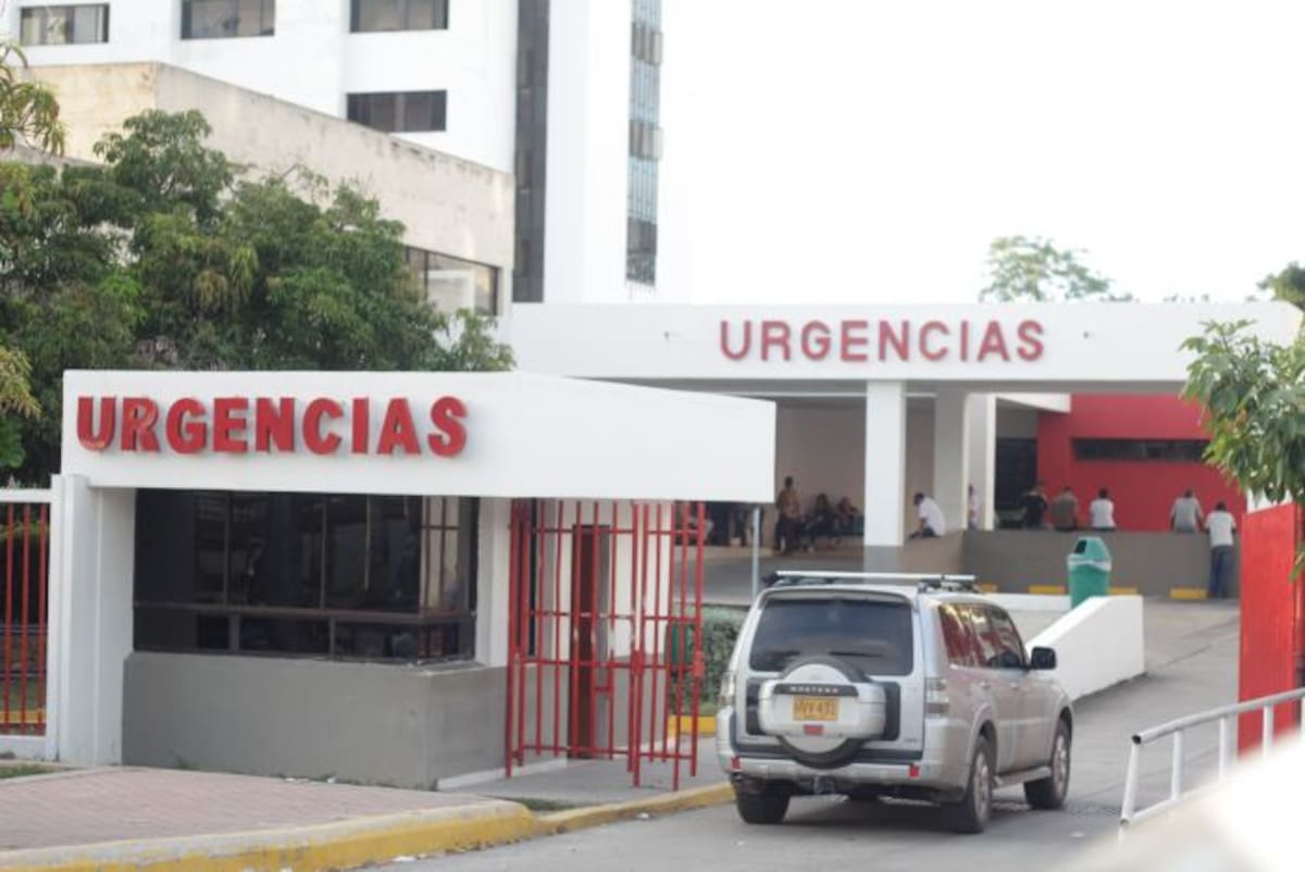 Los pacientes hospitalizados tienen que seguir con su tratamiento hasta que les den de alta, no podrá recibir pacientes para hospitalización, ni cirugías ni UCI, ya si se presenta una urgencia vital, pueden reanimarlo, estabilizarlo y trasladarlo a otra clínica. Nayib Gaviria