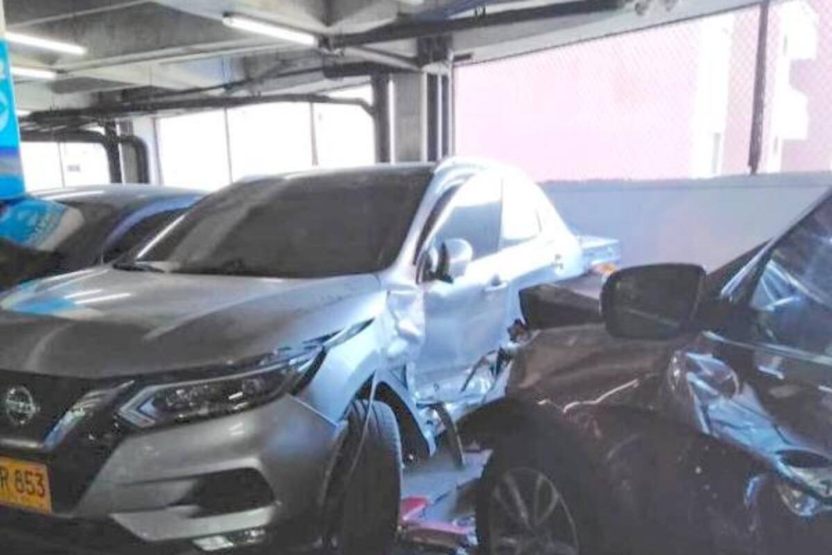 Concejal de Barranquilla chocó su carro en el parqueadero de centro comercial