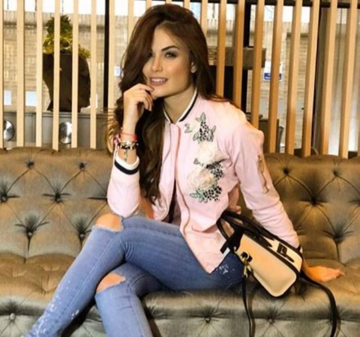 Sara Uribe. INSTAGRAM.