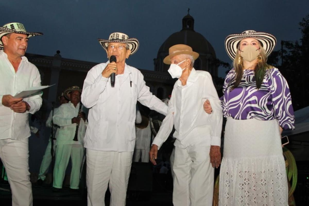 Bandas 19 de marzo de Laguneta y Nueva Generación de Chochó sonaron en foro al parque