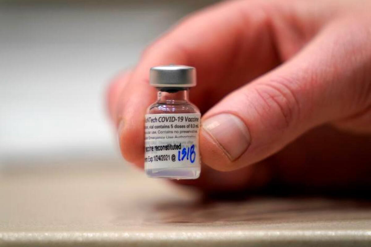 Pfizer informa que su vacuna tiene 100 % de efectividad en adolescentes