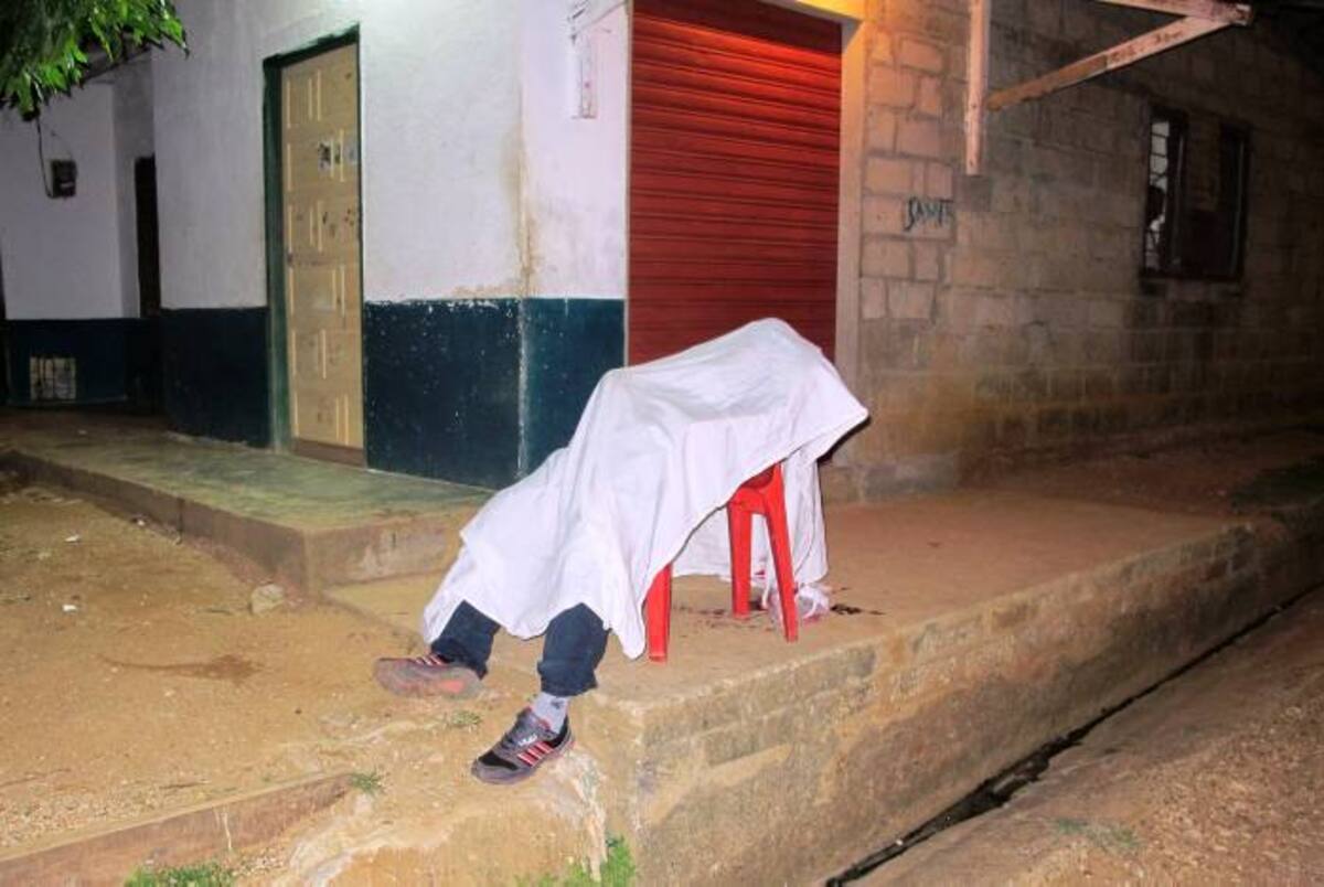 Arley Hernán Londoño Matías, presunto integrante de la bacrim Los Urabeños, quedó sentado en una silla. Cortesía