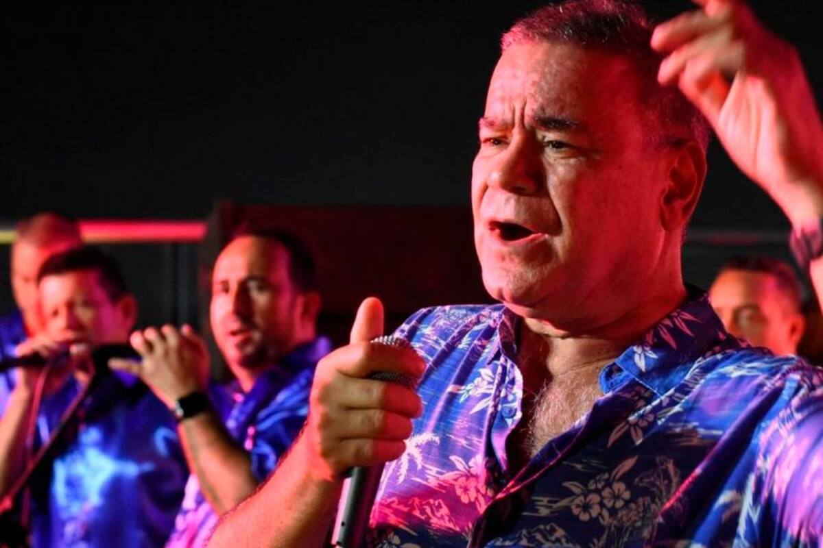 Multitudinario desfile en homenaje a Iván Villazón en el Festival Vallenato