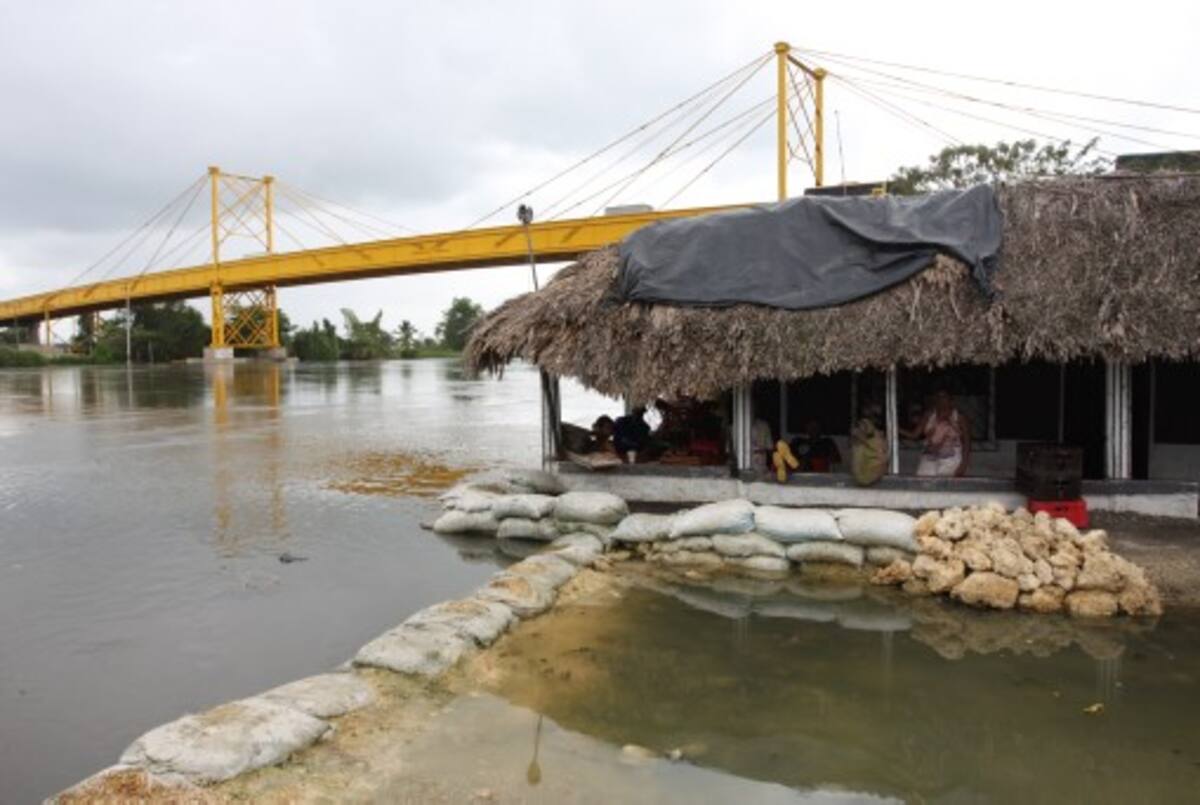 El viejo puente de Gambote podría ser reemplazado por una moderna estructura de mayor tamaño. ARCHIVO