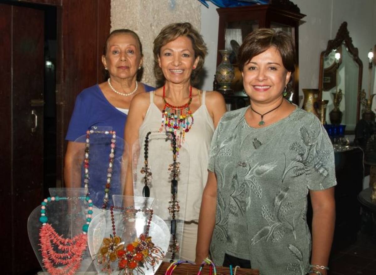 Lucy de Duque, Beatriz García y Tere Torres.