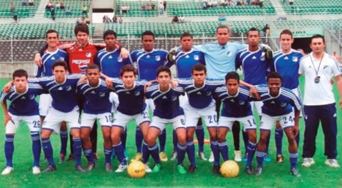 El deportista integra el equipo Los Millonarios categoría Sub-20, que participa en un evento deportivo en Perú. CORTESIA