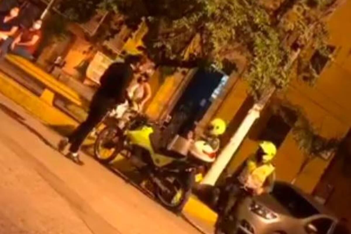Polémica por decomiso de policía a un artista callejero en Getsemaní