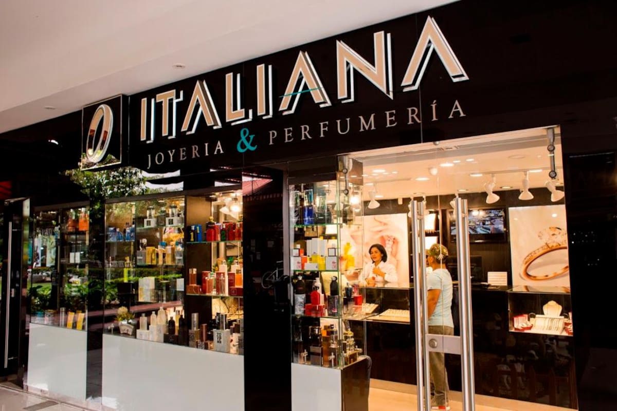 Atracan joyería en centro comercial de Montería