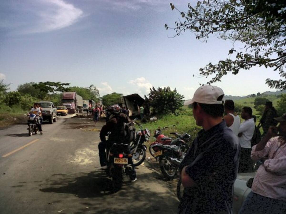 El fatal accidente, según la Policía, se registro en el kilómetro 97, entre Carreto y San Juan Nepomuceno. LEDIS CARO/ EL UNIVERSAL