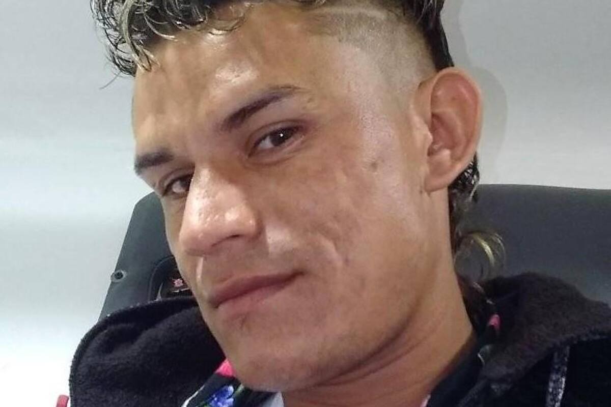 Cobradiario se estrelló contra un poste con su moto y murió