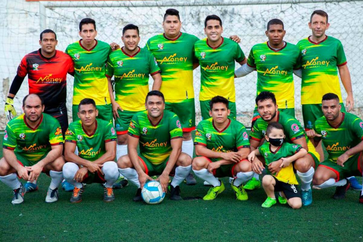 Con buen nivel se juega la Copa Renacer en Manga