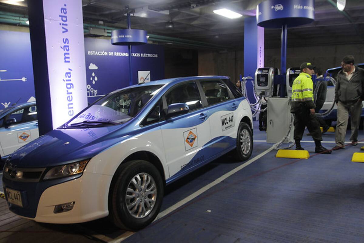 Los nuevos taxis eléctrónicos. COLPRENSA