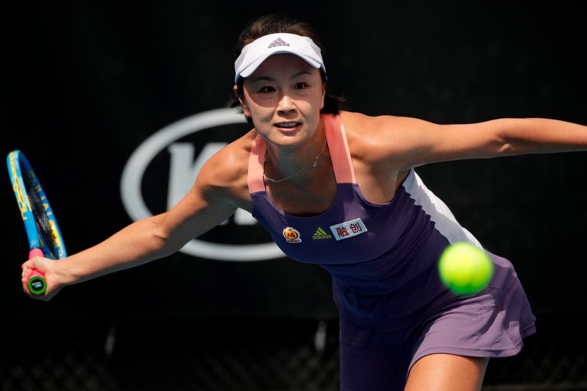 Publican nuevos vídeos de la tenista Peng Shuai en un evento deportivo