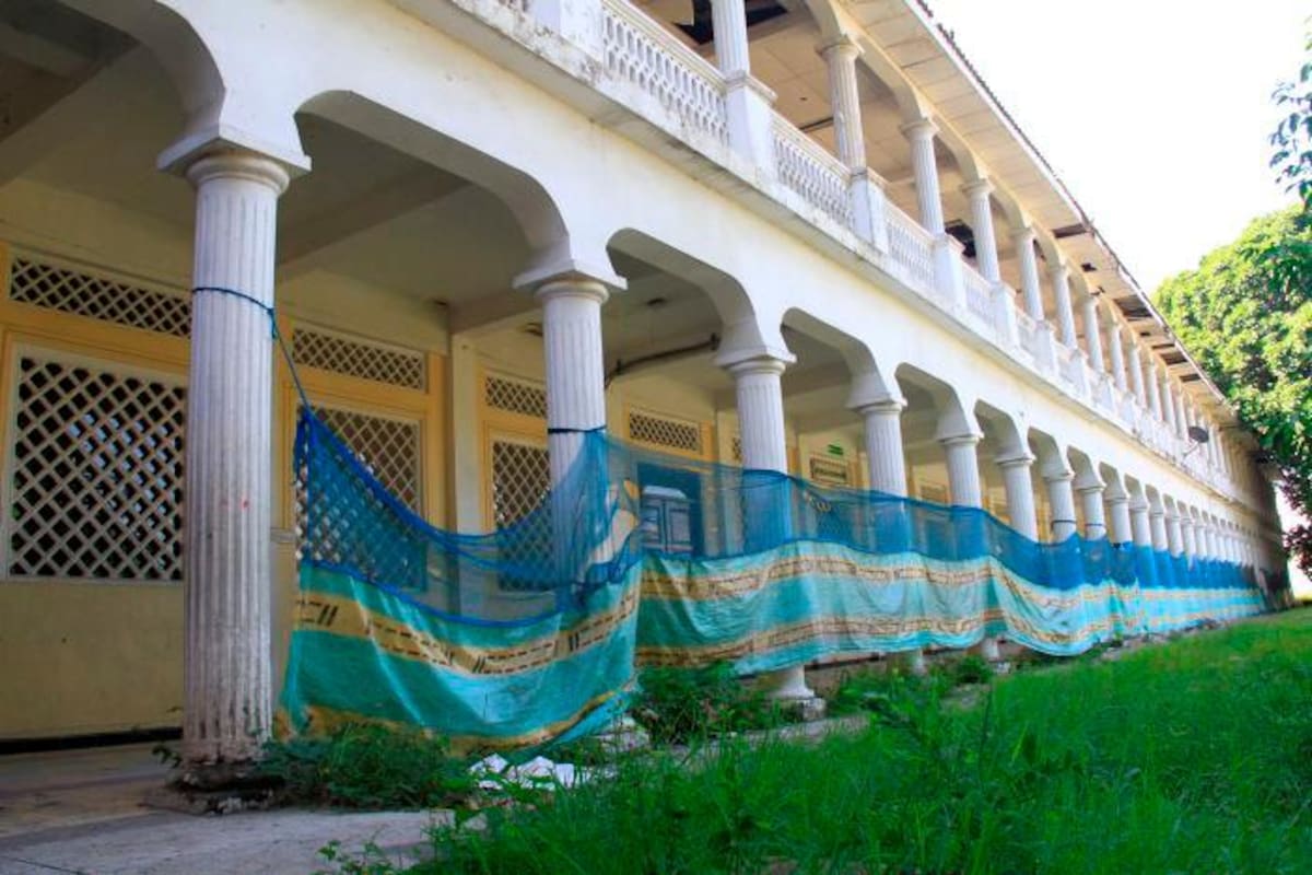 Revocan licitación para obras en instituciones de Cartagena