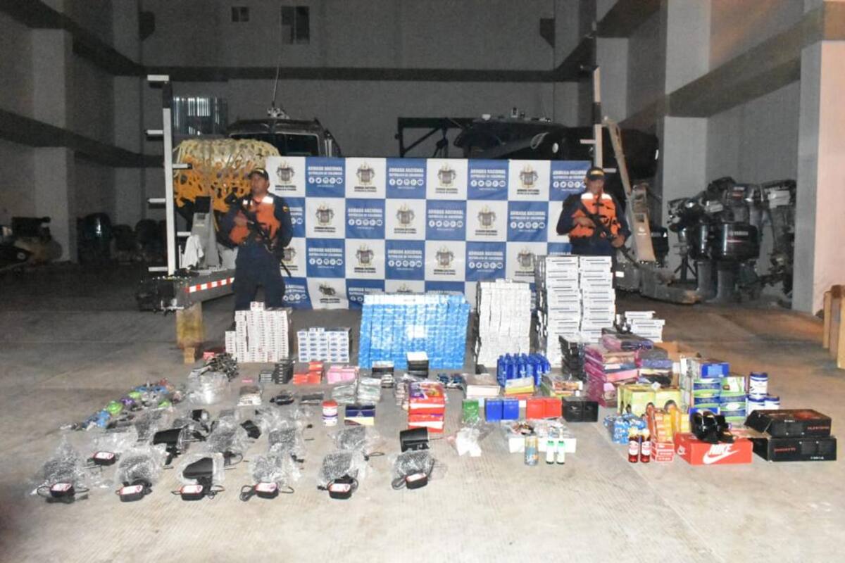 Incautan mercancía ilegal camuflada en cargamento de cocos
