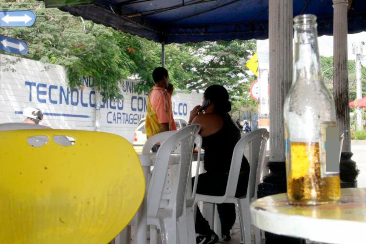 Restringen horario a comercios que venden licor en más de 100 barrios