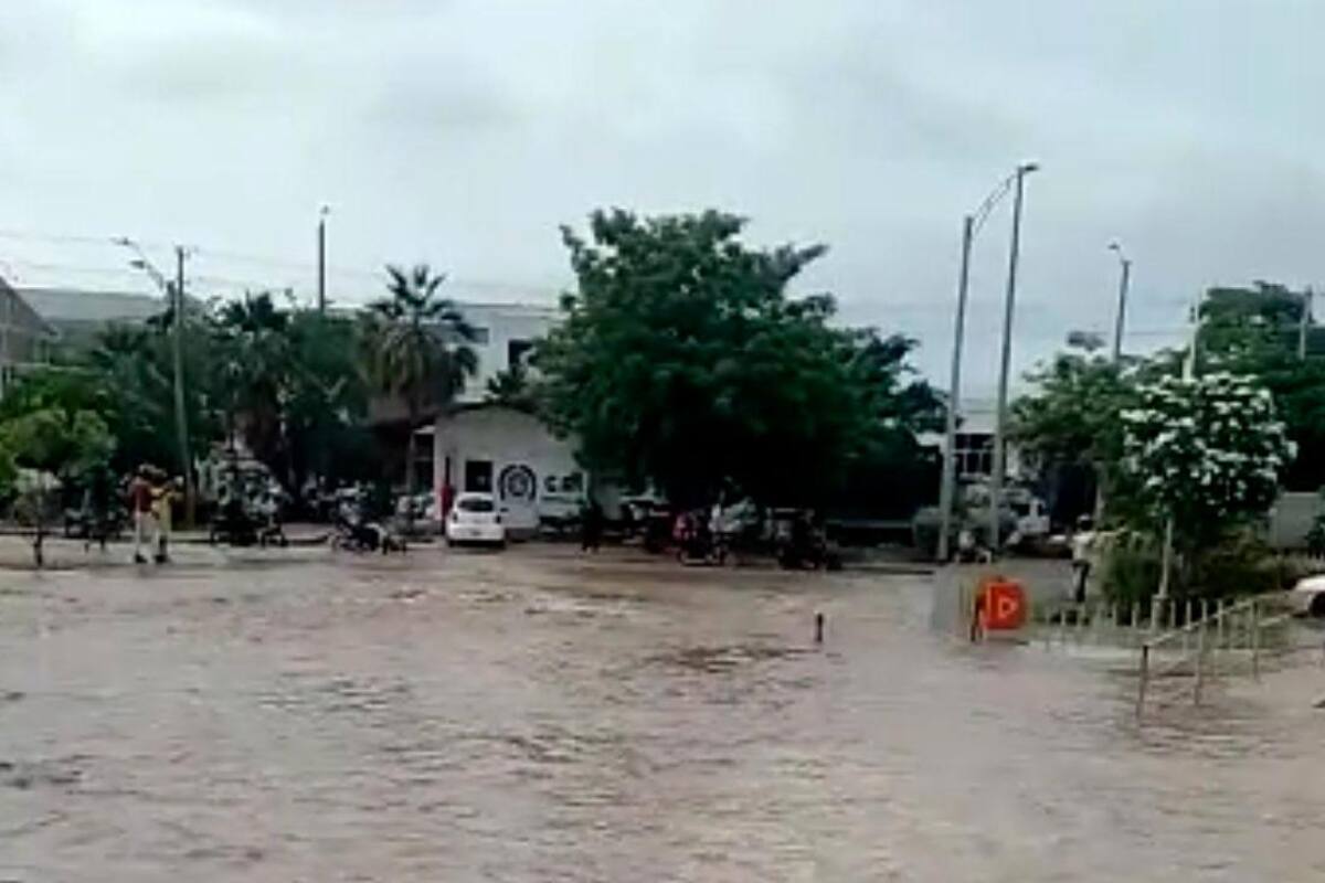 ¡Emergencia! Se rompió tubo de agua en Ceballos
