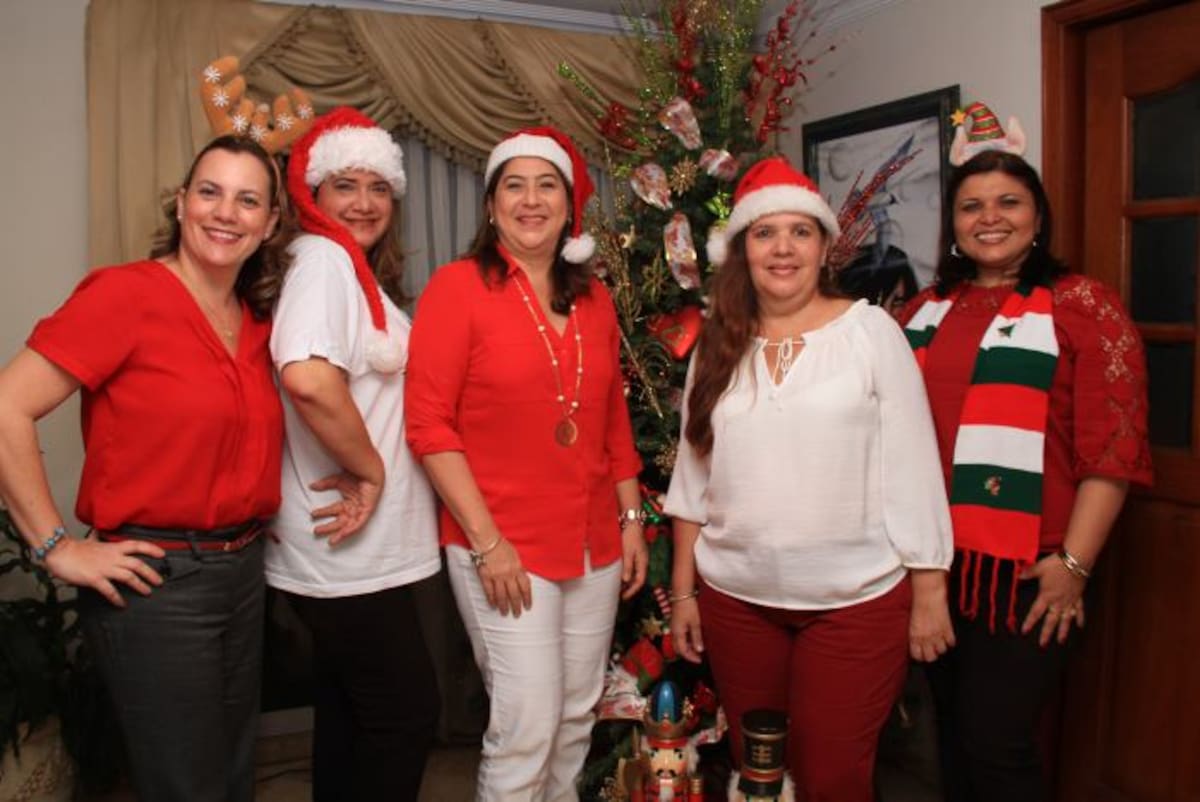 Mónica Vergara, Katia González, Vicky Juan, Grace De León y Mercedes Fonseca. ZENIA VALDELAMAR - EL UNIVERSAL