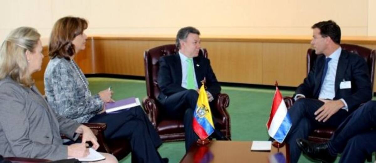 El proceso de paz y la eliminación de la visa Schengen para los colombianos fueron los temas que ocupó la agenda del presidente Juan Manuel y el Primer Ministro del Reino de los Países Bajos, Mark Rutte. COLPRENSA