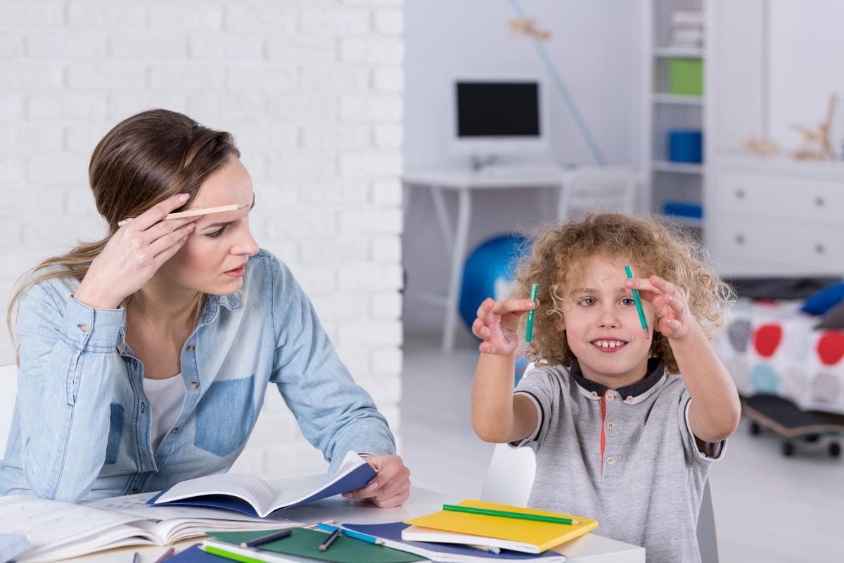 Niños hiperactivos en confinamiento