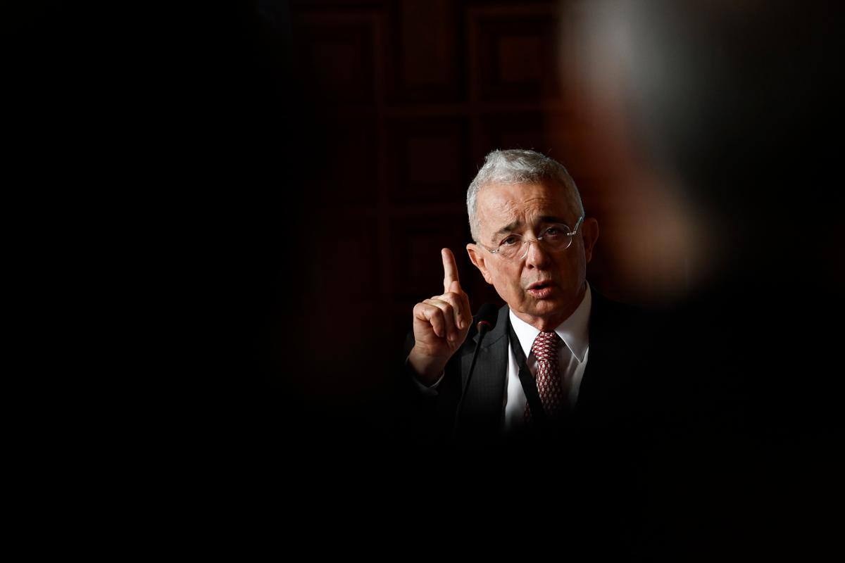 Expresidente Álvaro Uribe tendrá que ir a juicio por soborno de testigos