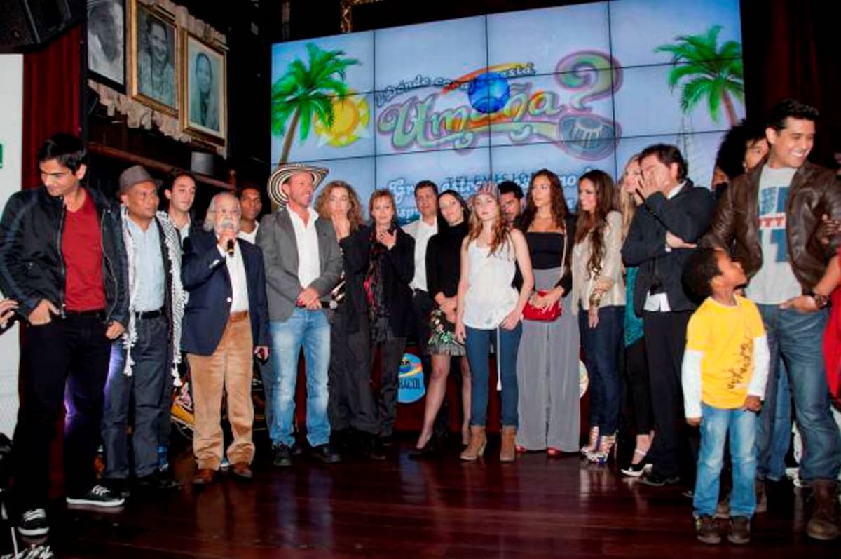 El elenco principal de la novela ¿Dónde carajos está Umaña?, durante el lanzamiento ante los medios de comunicación en ‘Gaira Café’. Cortesía Caracol