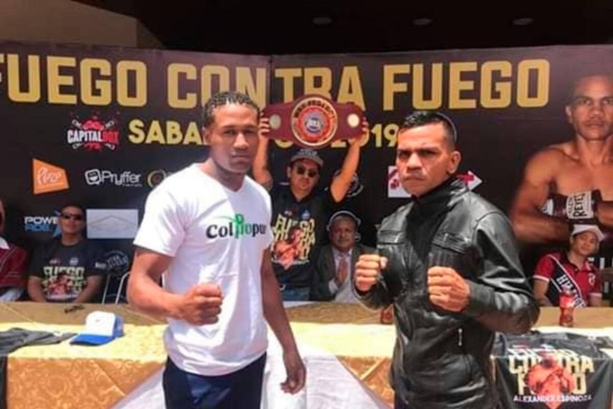 Aplazan pelea del sincelejano “El Tigre” Prieto por desmanes en Quito