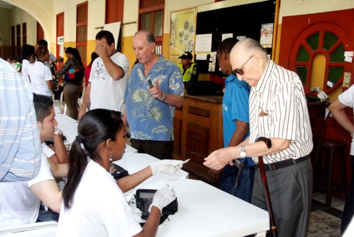Los ciudadanos aptos para votar deben conocer que si compran votos o apoyan campañas financiadas con recursos de dudosa procedencia, lo que están apoyando es la venta del desarrollo de la ciudad para el beneficio de unos pocos. Archivo.