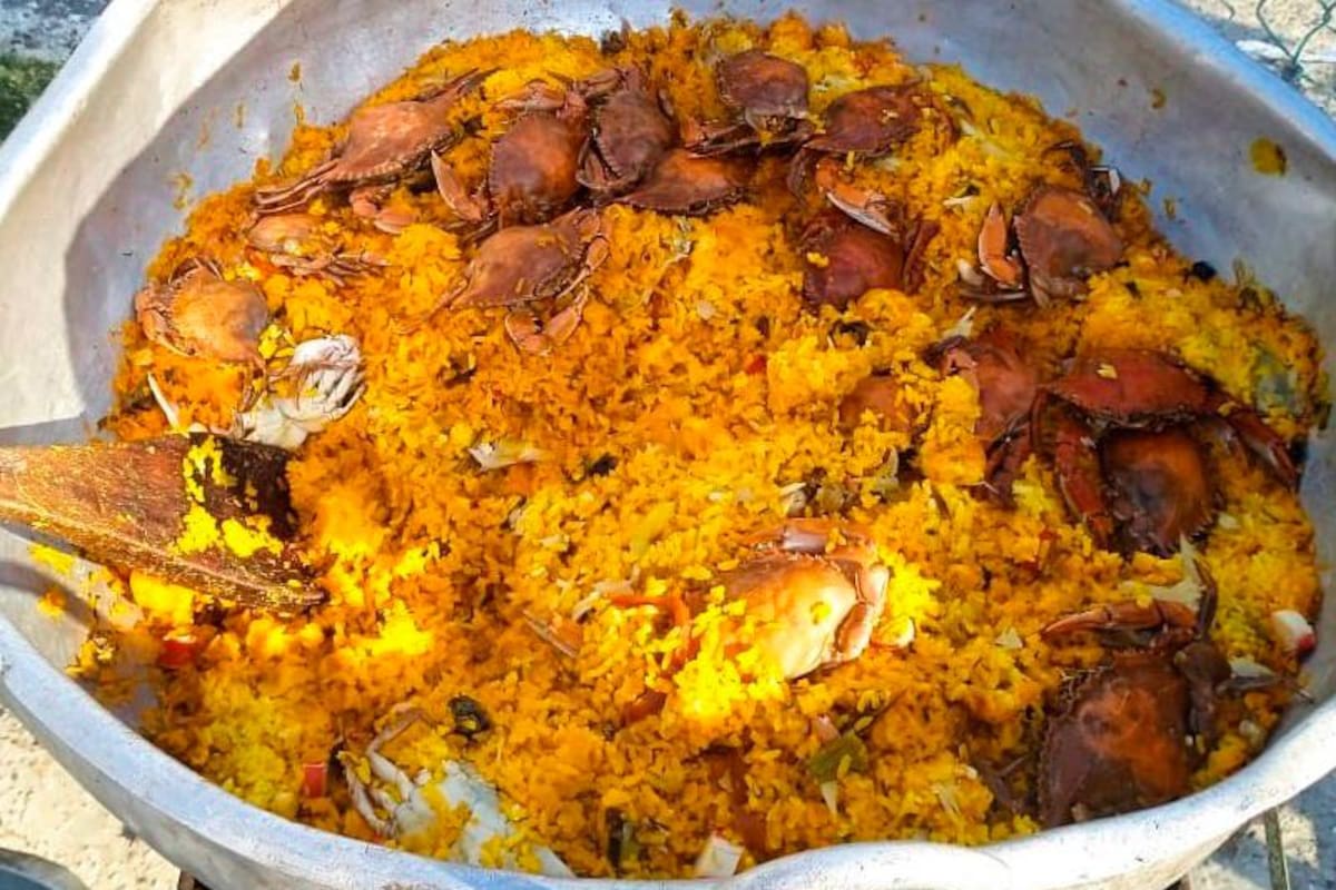 Arrancó el Festival del Marisco y comida de Semana Santa en Los Caracoles