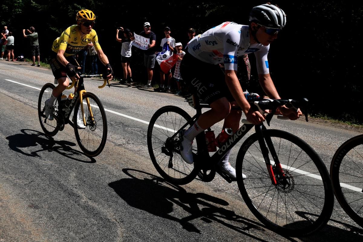 Video: Tadej Pogacar sufrió caída en la etapa 17 del Tour de Francia