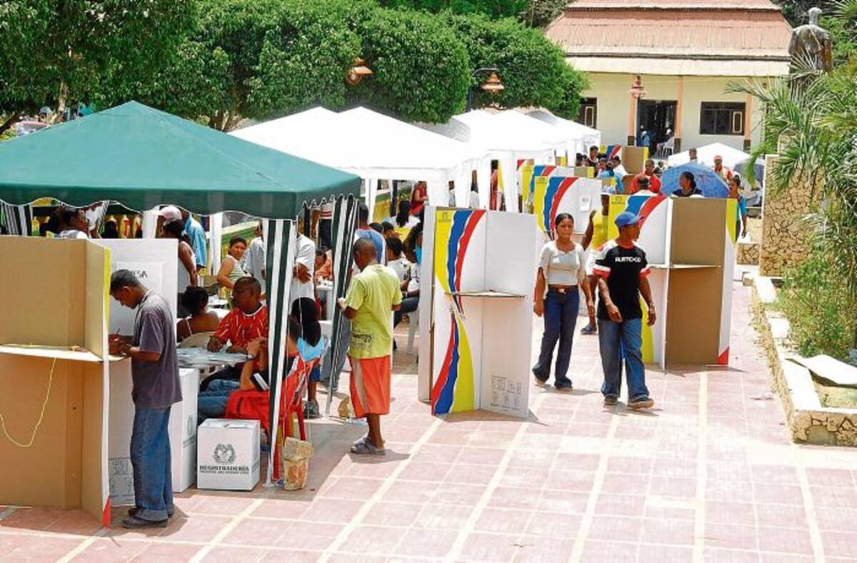 Desde las 8 de la mañana se abren las urnas para escoger alcalde en Villanueva. ARCHIVO