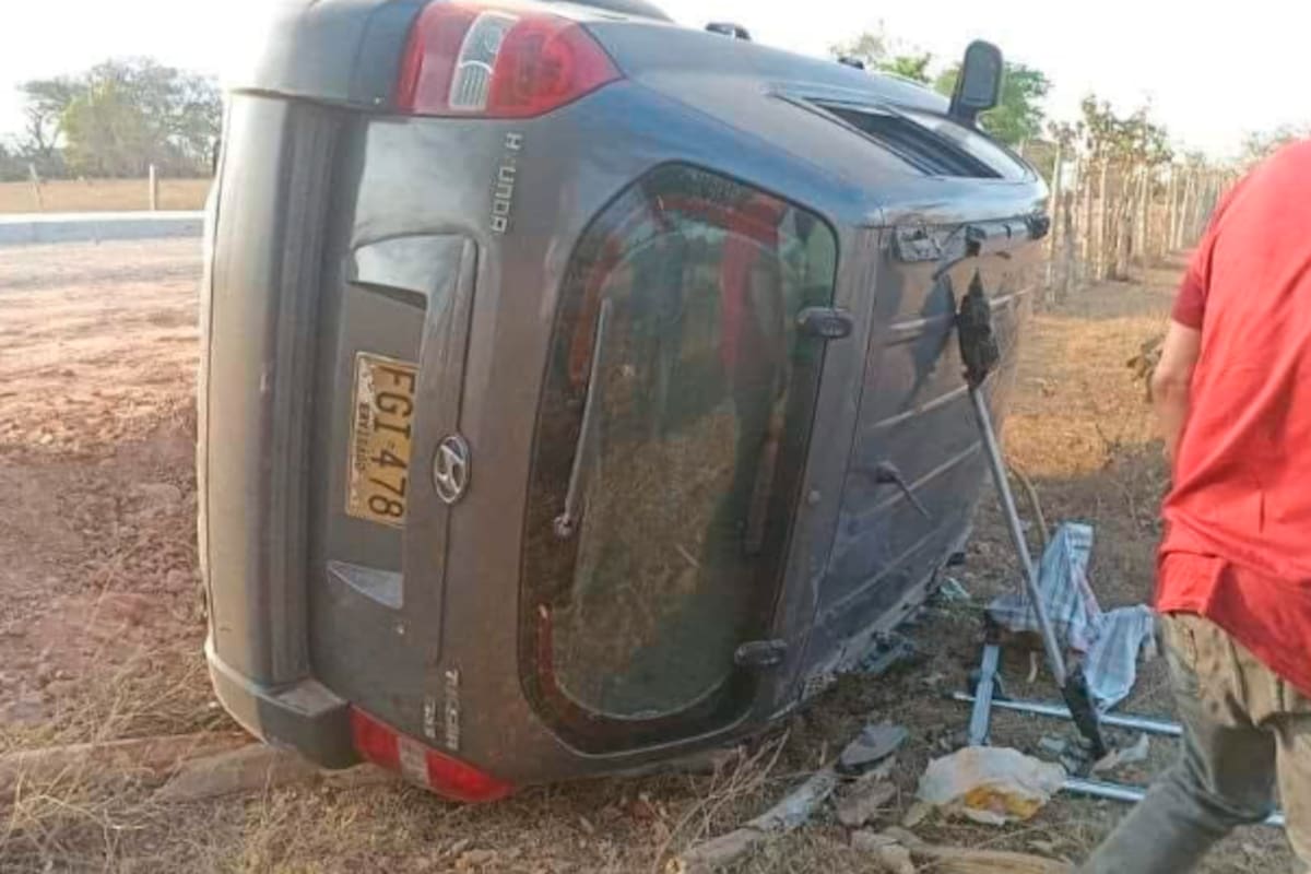 Video: por grabar TikTok, jóvenes sufrieron aparatoso accidente