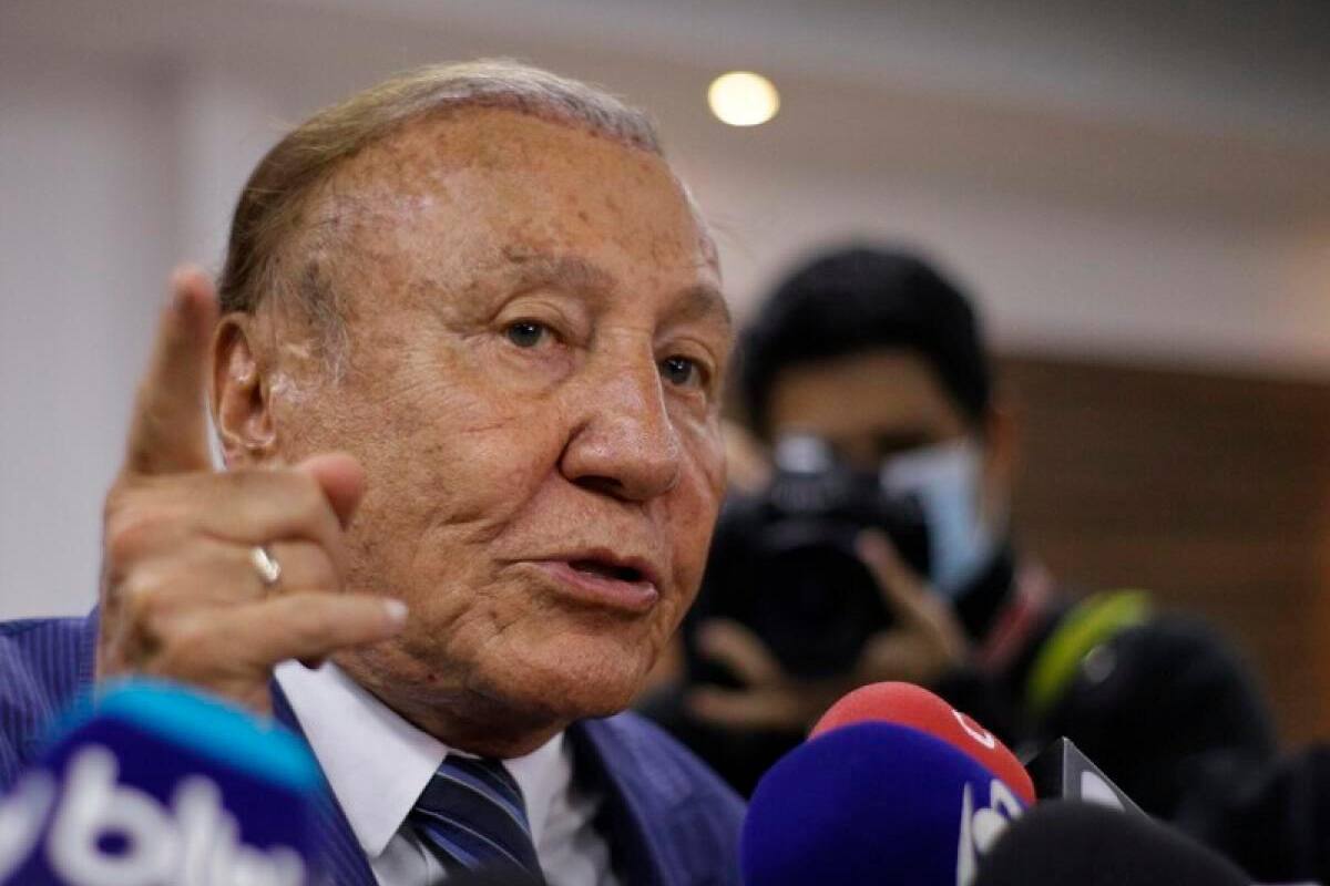 Defensa de Rodolfo Hernández busca con una tutela tumbar decisión de la CNE