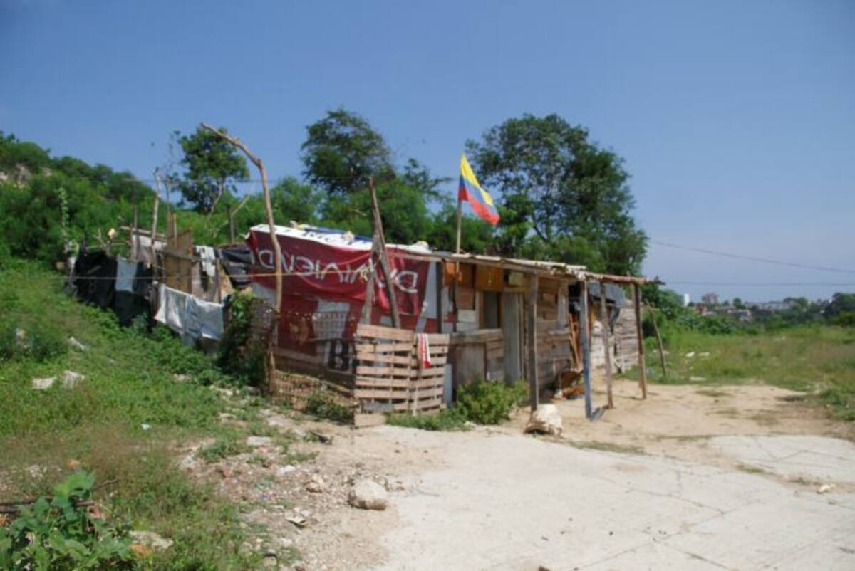 Varias familias de damnificados de la tragedia del 2010 volvieron a la zona afectada, al cansarse de que los dueños de las casas de alquiler donde vivían los echaran al demorarse el pago de subsidios ÓSCAR DÍAZ ACOSTA