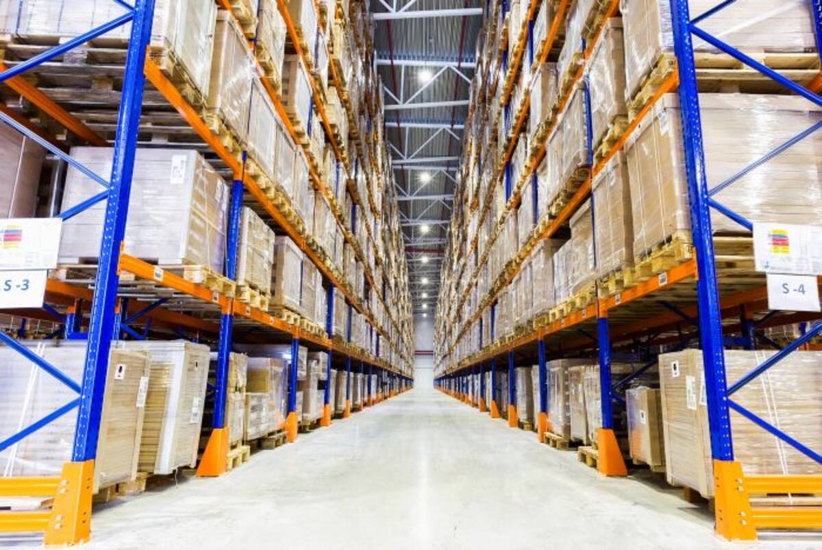 Las empresas ubicadas en estas zonas adquieren el compromiso de invertir y generar empleo, pero gozan de reducción de impuestos en importaciones y exportaciones. 123RF