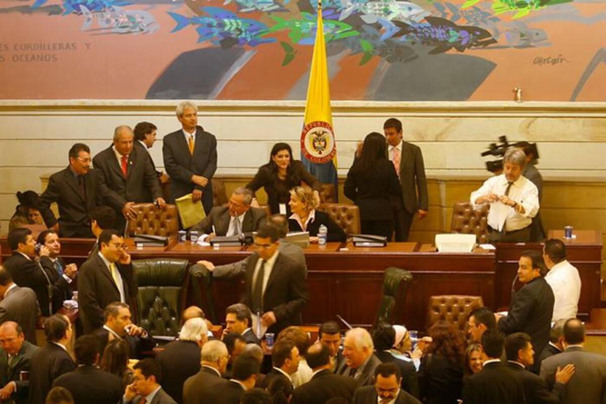 Los parlamentarios sostuvieron que es necesario que tome las medidas necesarias sobre precios, deudas, costos de producción y demás fenómenos que afectan a los cafeteros. COLPRENSA