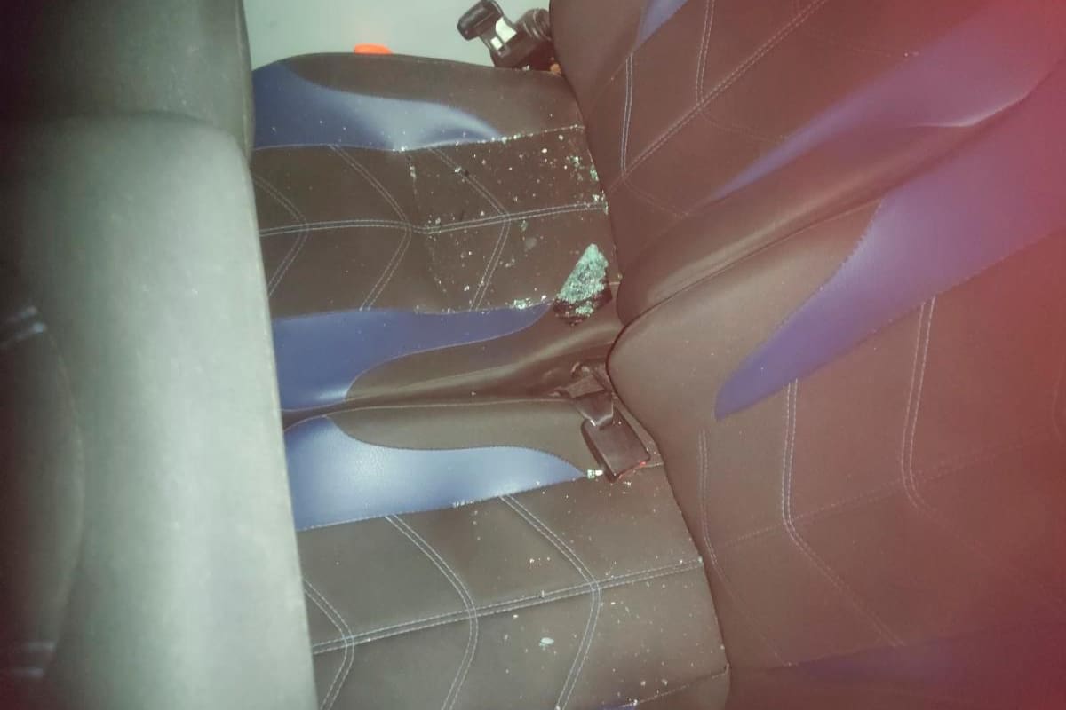 Vehículo que transportaba a periodistas cartageneros fue atacado a piedras