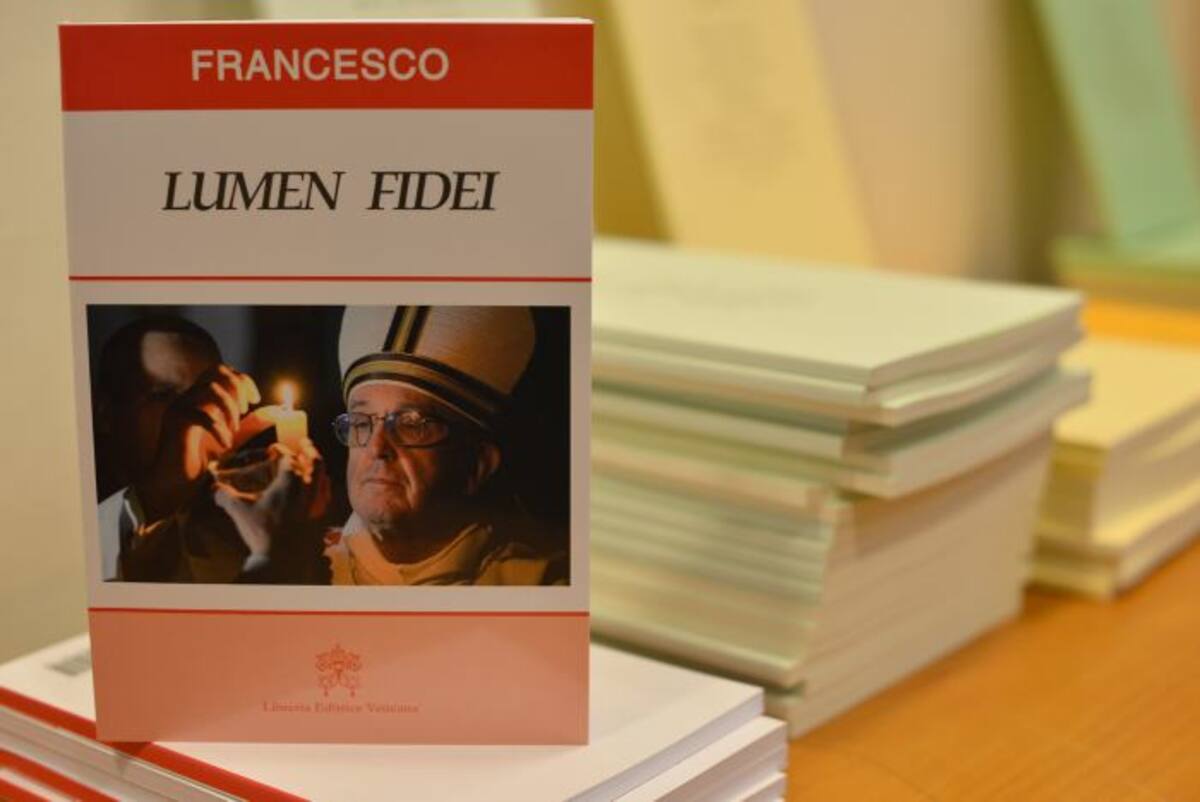 Lumen Fidei, primera encíclica firmada por el papa Francisco. AFP