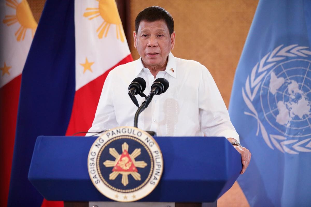 Presidente filipino Rodrigo Duterte anuncia su retiro de la política