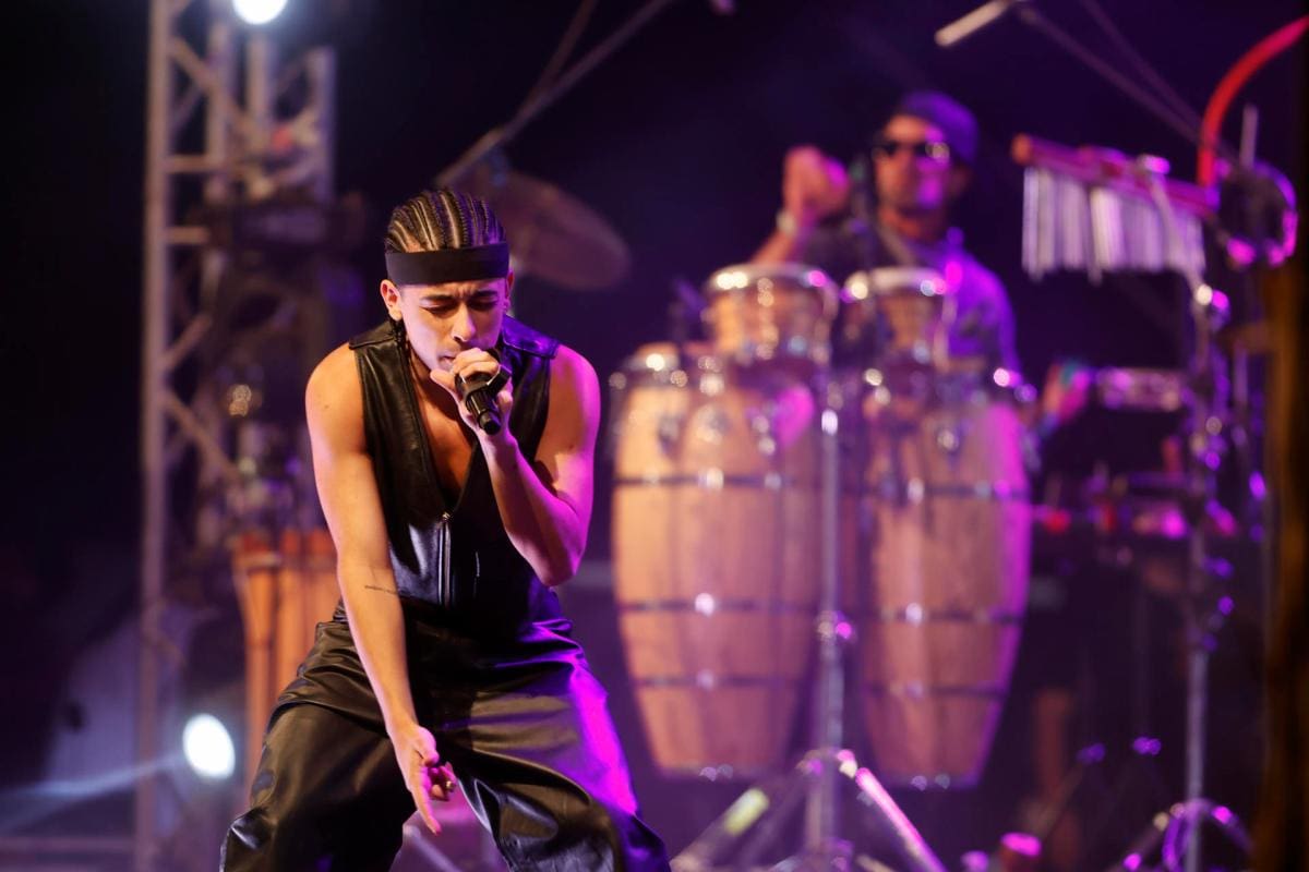 El rapero argentino ‘Trueno’ fue el protagonista del Surffestival