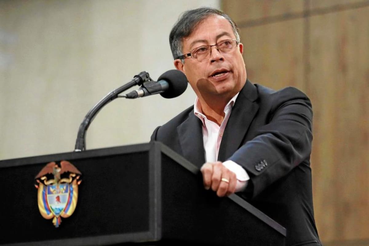 Petro participará este domingo en cumbre migratoria en México