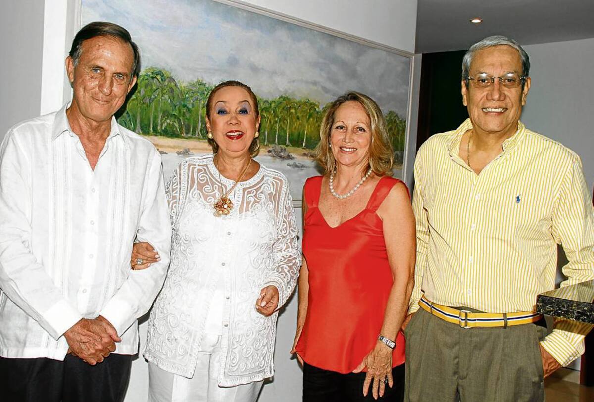 El cónsul general de España, Juan M Cattaneo, María Paulina Espinosa, Ana Ma-yoral y Jorge Dávila Pestana. fotos Maruja Parra/El Universal/